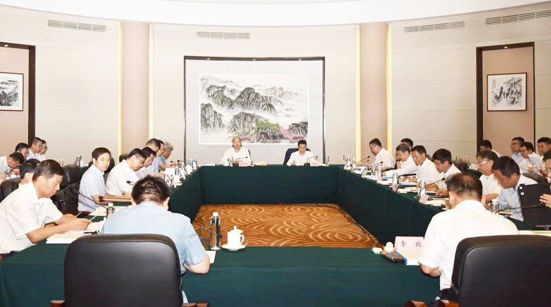 中智集團黨委書記、董事長卜玉龍受邀參加國企改革深化提升與遼寧全面振興新突破研討會并作主旨發(fā)言